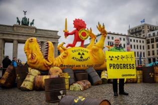 Shut Down of Nuclear Power Plants: AKW Dinosaur in Berlin